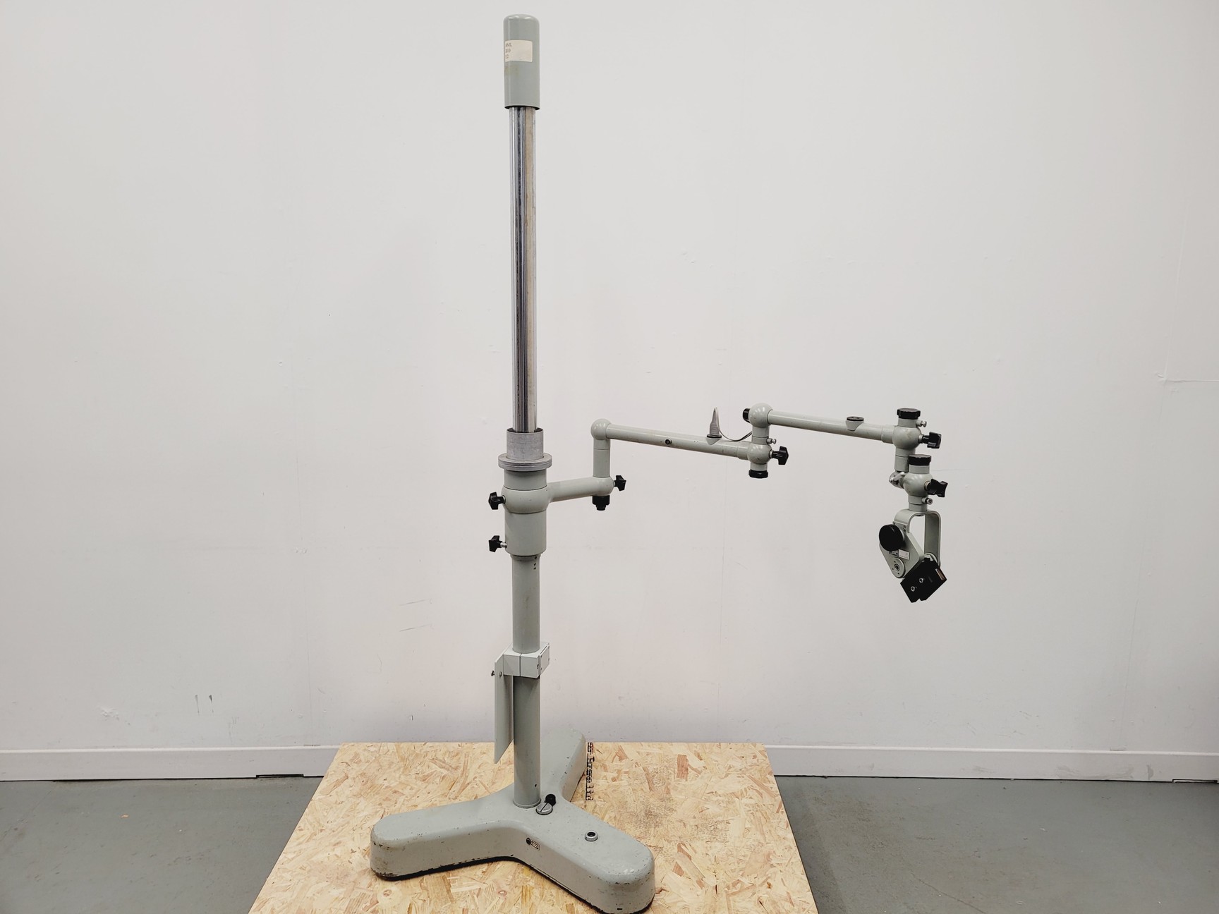 Image of Carl Zeiss Jena OPMI 1 Surgical Microscope Stand- No Microscope/Eyepieces
