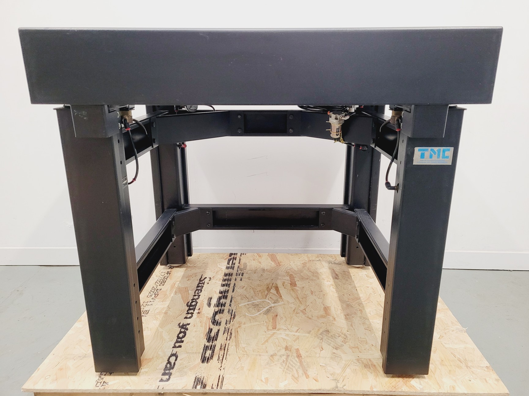 Image of TMC Optics Active Vibration Isolation Table  Model: 63-530 Metric 