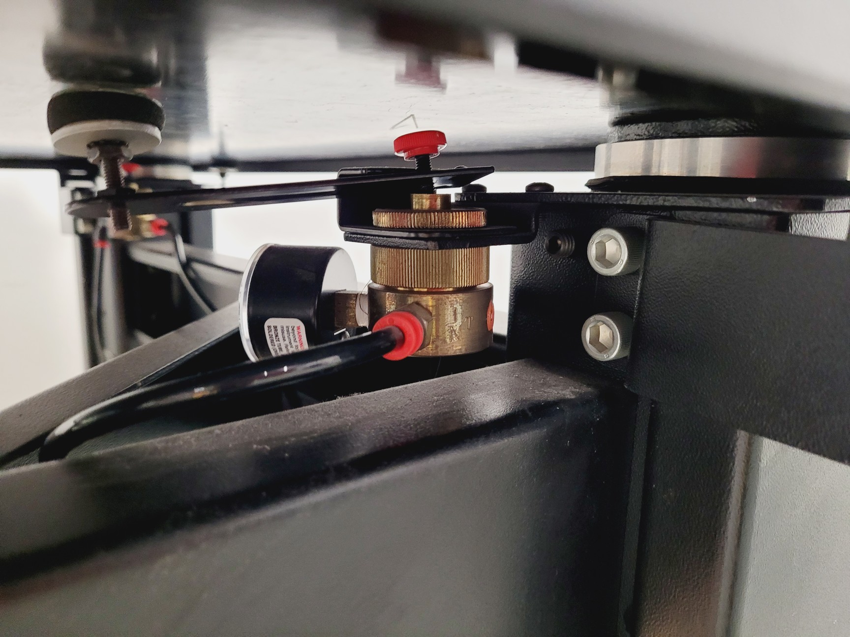 Image of TMC Optics Active Vibration Isolation Table  Model: 63-530 Metric 