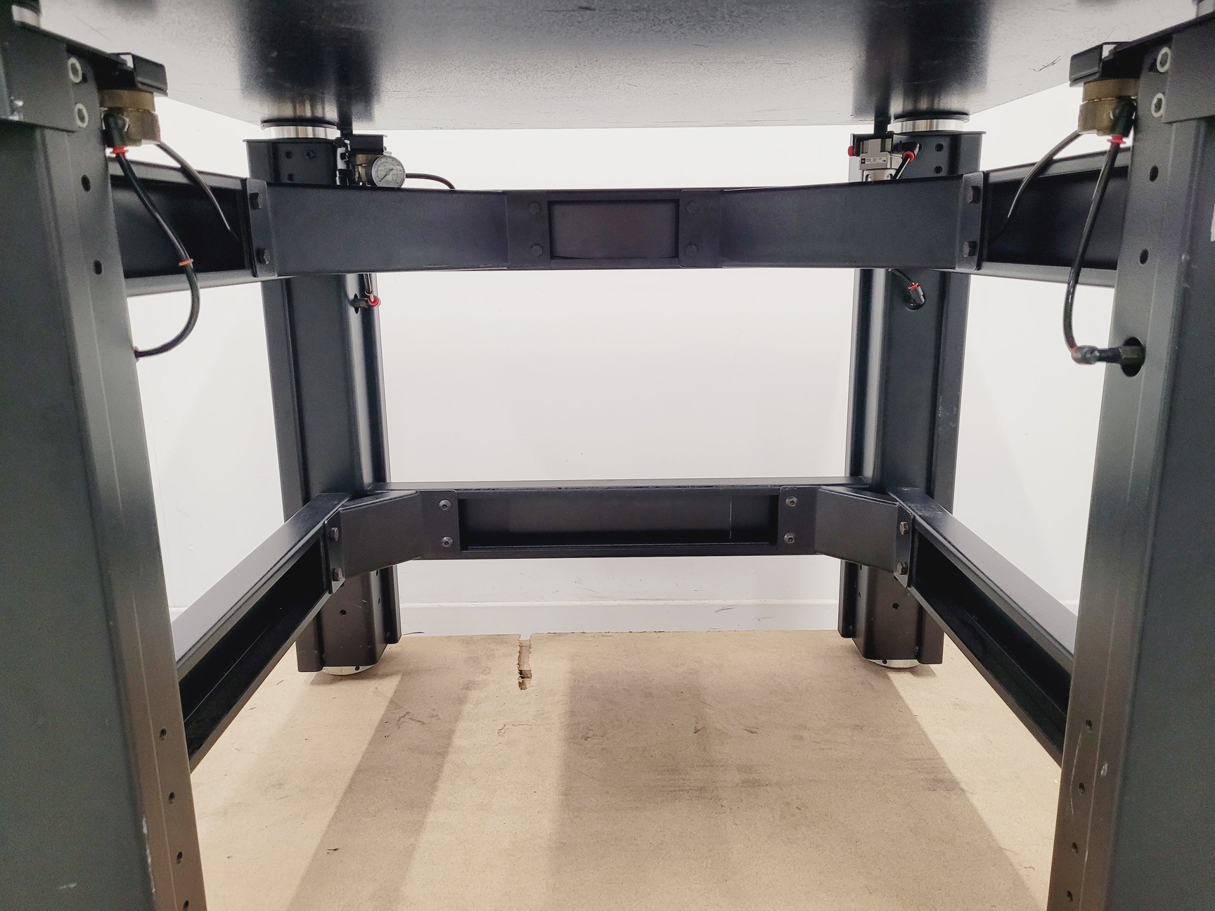 Image of TMC Optics Active Vibration Isolation Table Model: 63-530 No Thread
