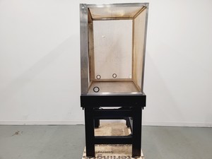 Thumbnail image of TMC Active Vibration Isolation Table  Model: 63-534 With Faraday Cage Metric M6