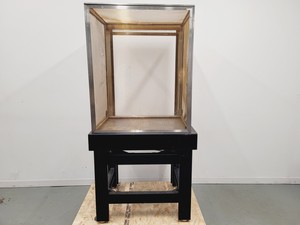 Thumbnail image of TMC Active Vibration Isolation Table  Model: 63-534 With Faraday Cage Metric M6