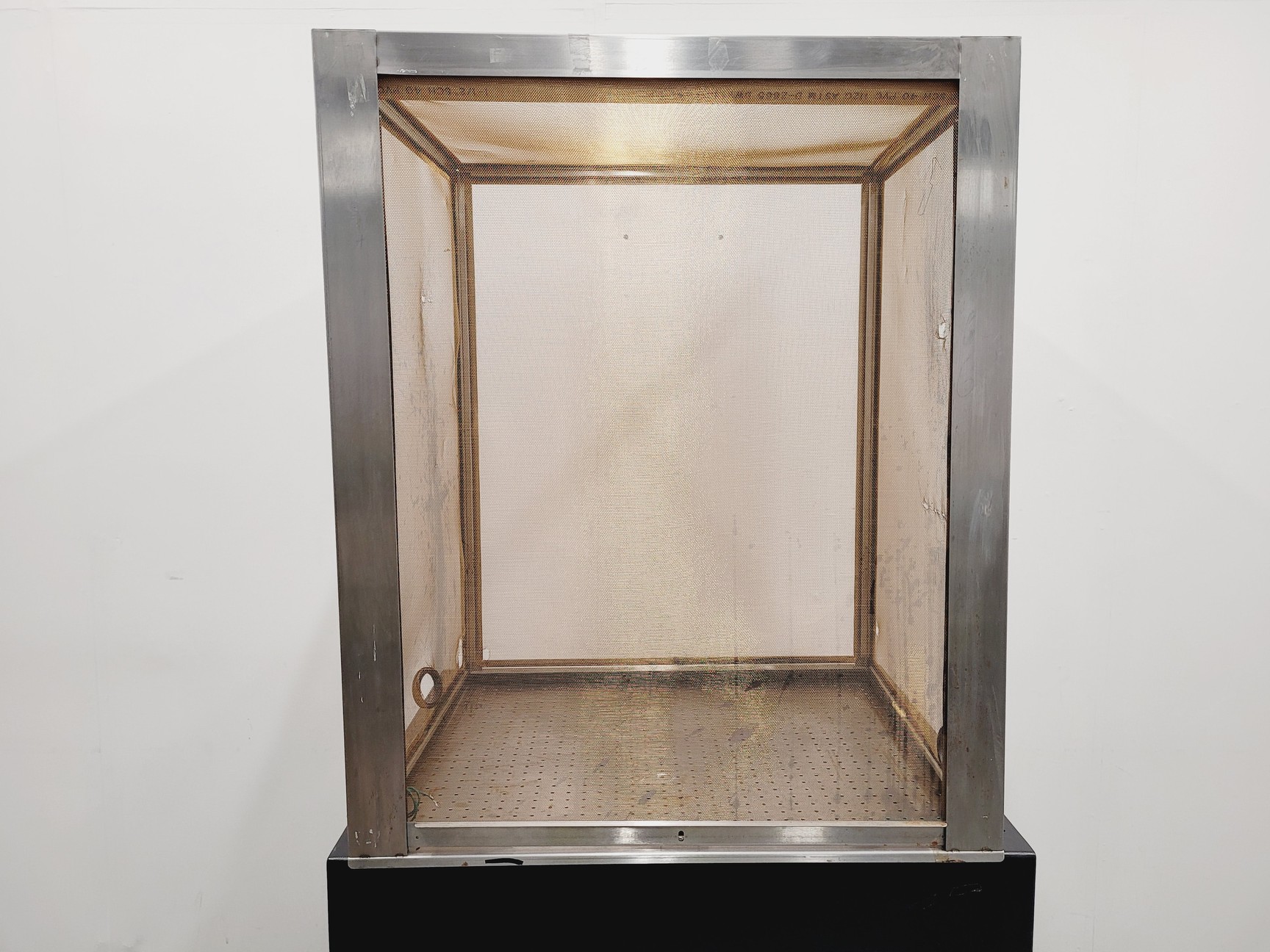 Image of TMC Active Vibration Isolation Table  Model: 63-534 With Faraday Cage Metric M6