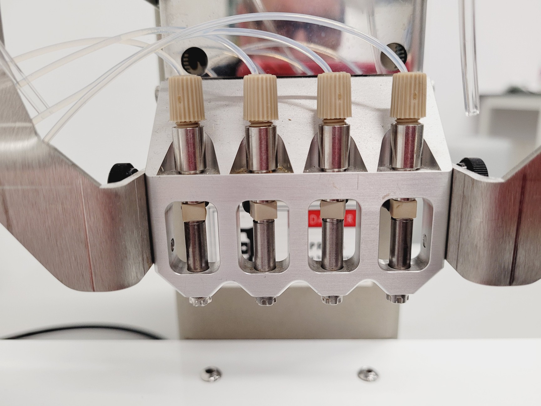 Image of Redd & Whyte Preddator Liquid Robotic Handler Lab - No Software Included 