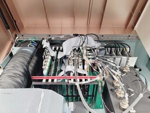 Thumbnail image of BD FACSCalibur Flow Cytometer System with PC, Monitor & Software Lab