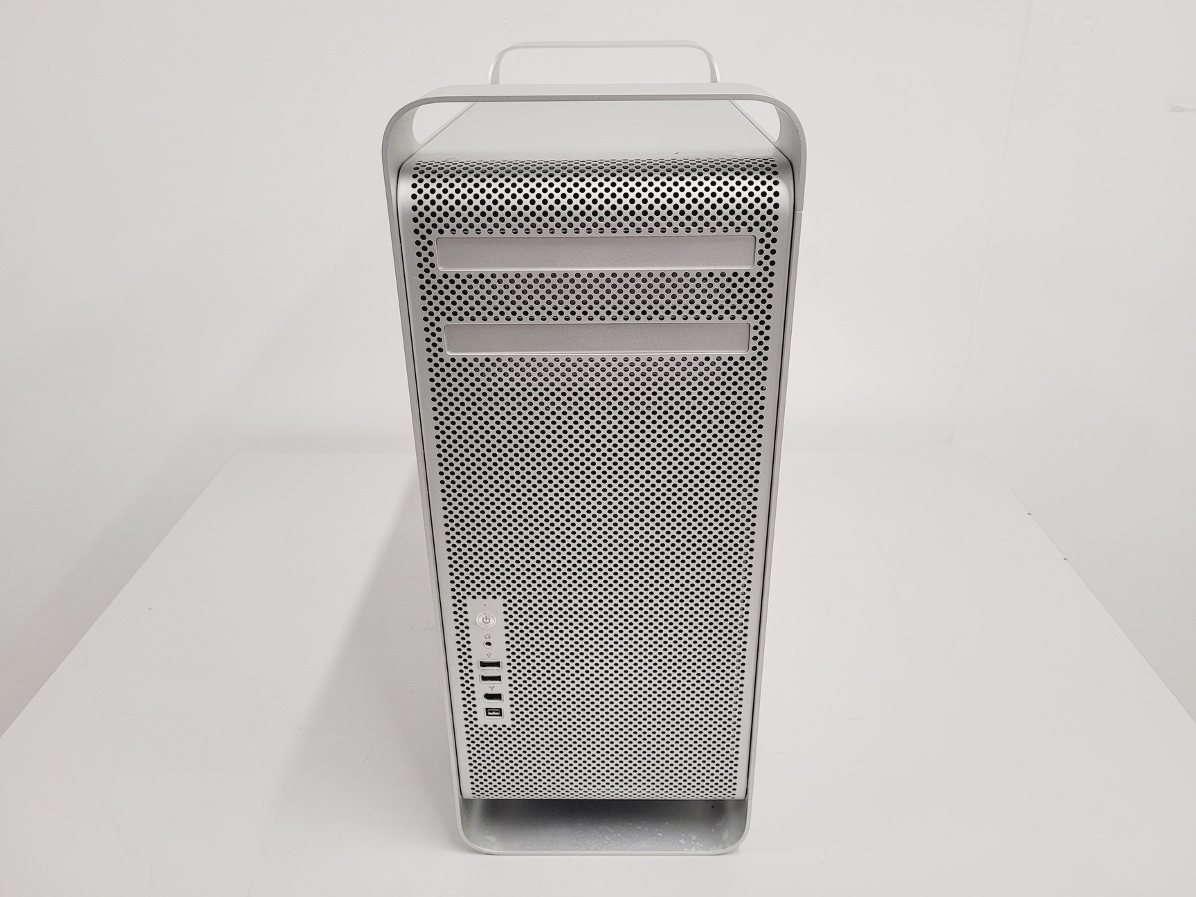 Image of BD FACSCalibur Flow Cytometer System with PC, Monitor & Software Lab