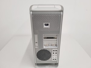 Thumbnail image of BD FACSCalibur Flow Cytometer System with PC, Monitor & Software Lab