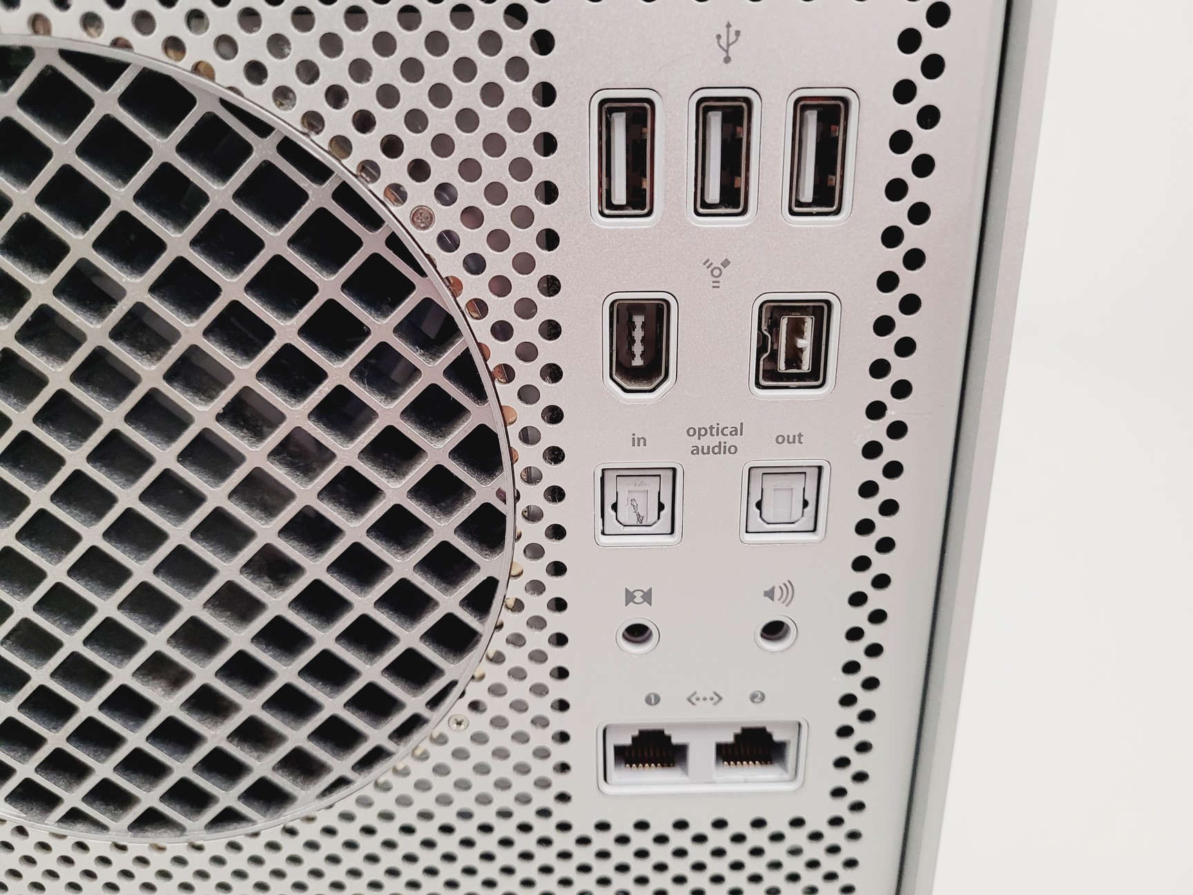 Image of BD FACSCalibur Flow Cytometer System with PC, Monitor & Software Lab