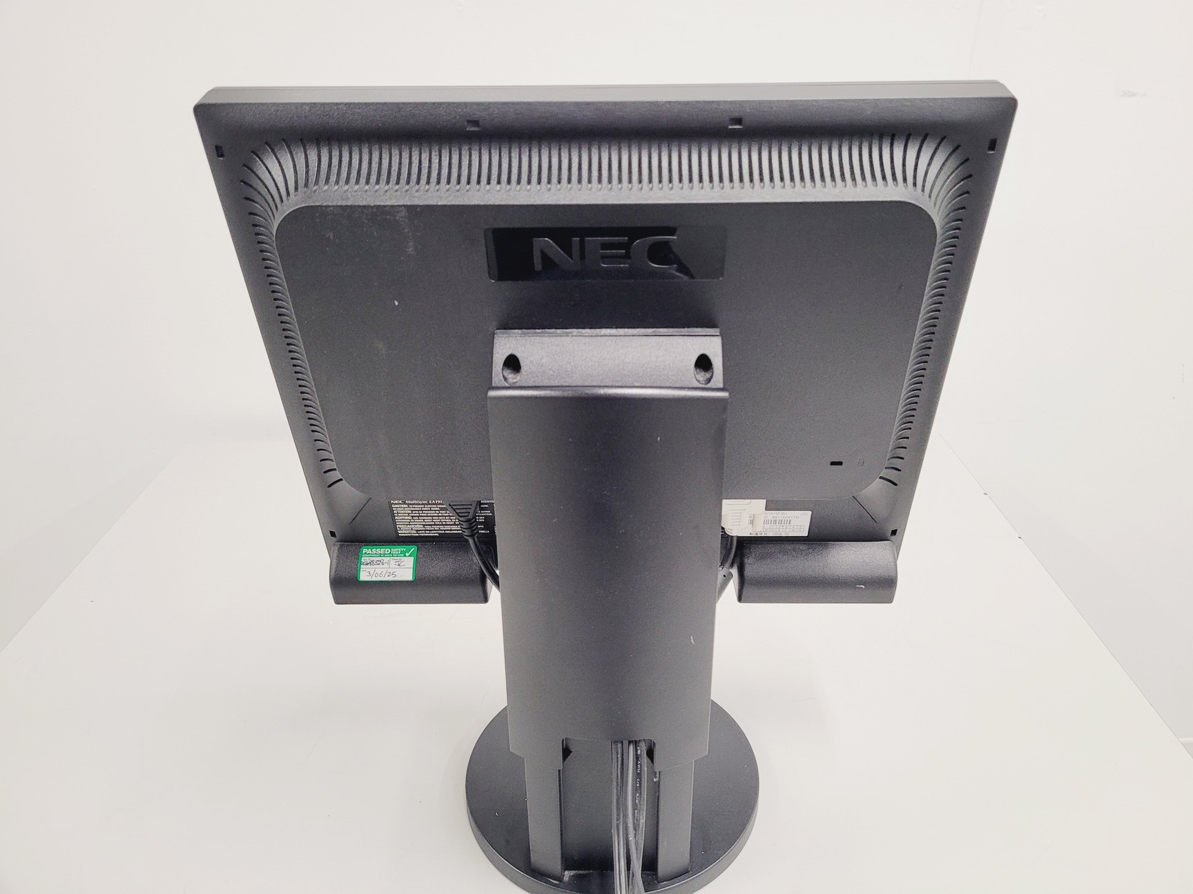 Image of BD FACSCalibur Flow Cytometer System with PC, Monitor & Software Lab