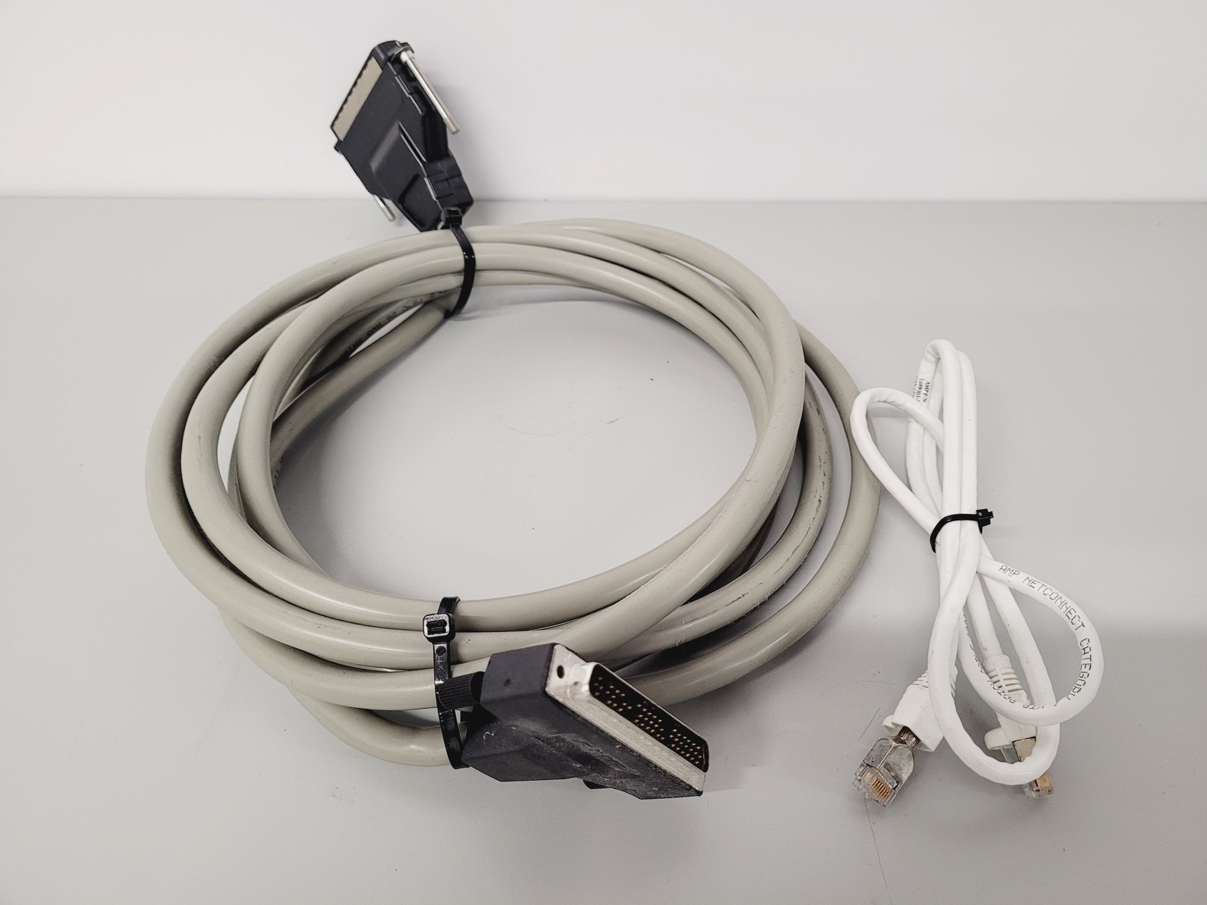 Image of BD FACSCalibur Flow Cytometer System with PC, Monitor & Software Lab