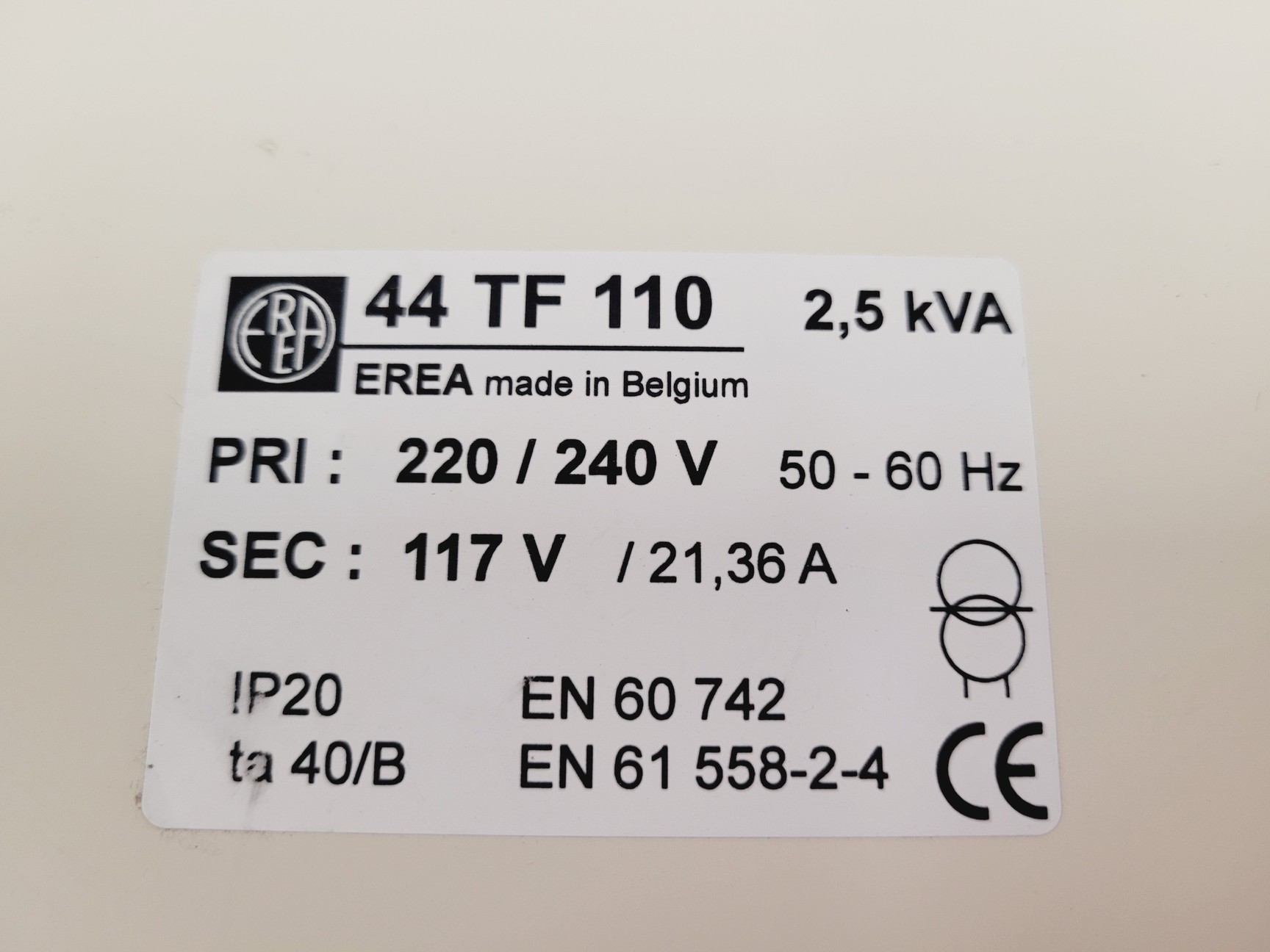 Image of BD FACSCalibur Flow Cytometer System with PC, Monitor & Software Lab