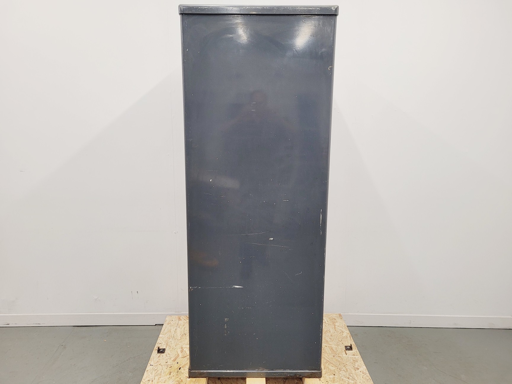 Image of Chubb Record Protection Cabinet Fireproof Document Safe With Keys