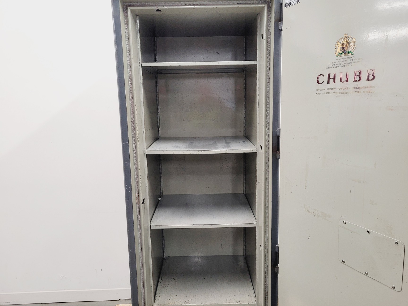 Image of Chubb Record Protection Cabinet Fireproof Document Safe With Keys
