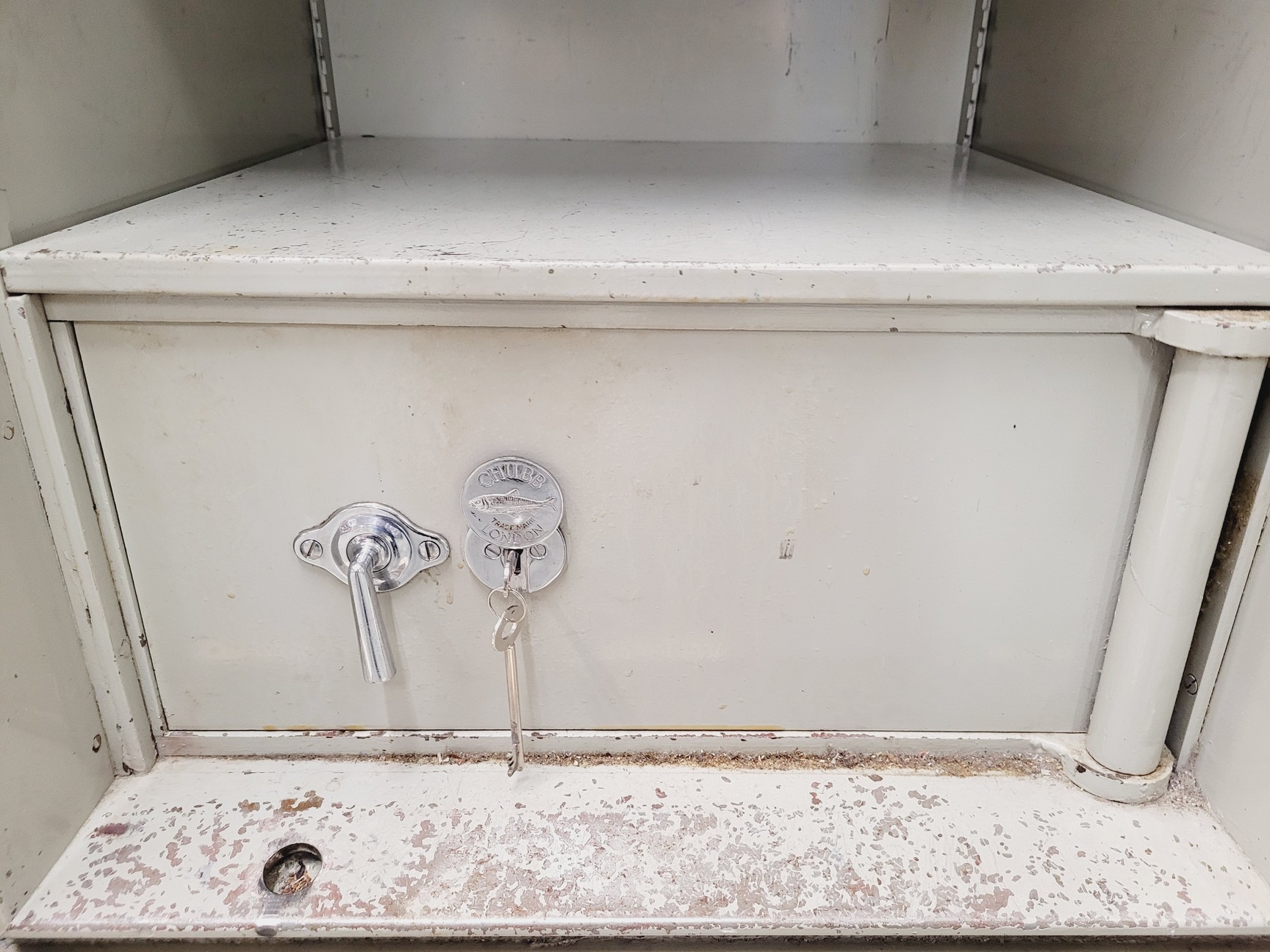 Image of Chubb Record Protection Cabinet Fireproof Document Safe With Keys