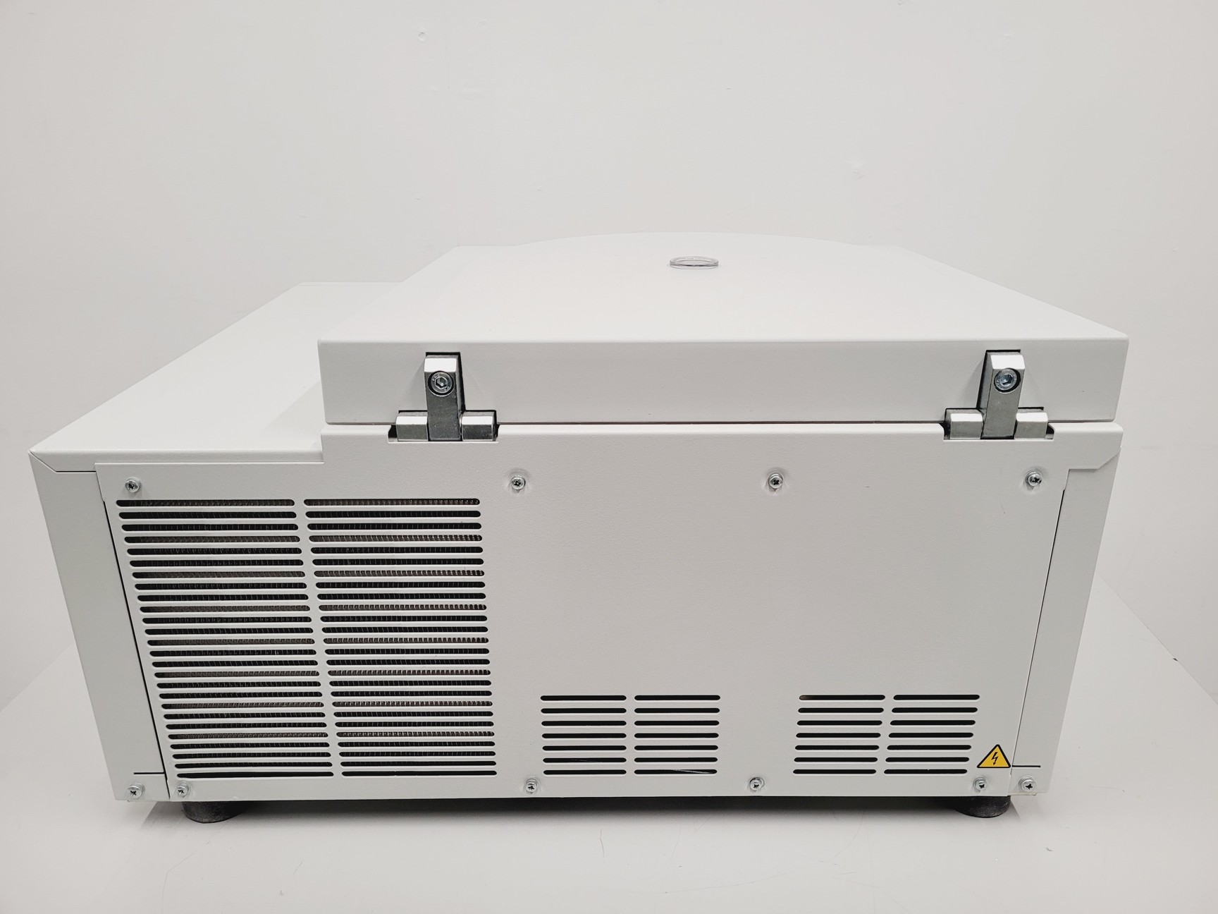Image of Eppendorf 5804 R Benchtop Refrigerated Centrifuge With Rotor