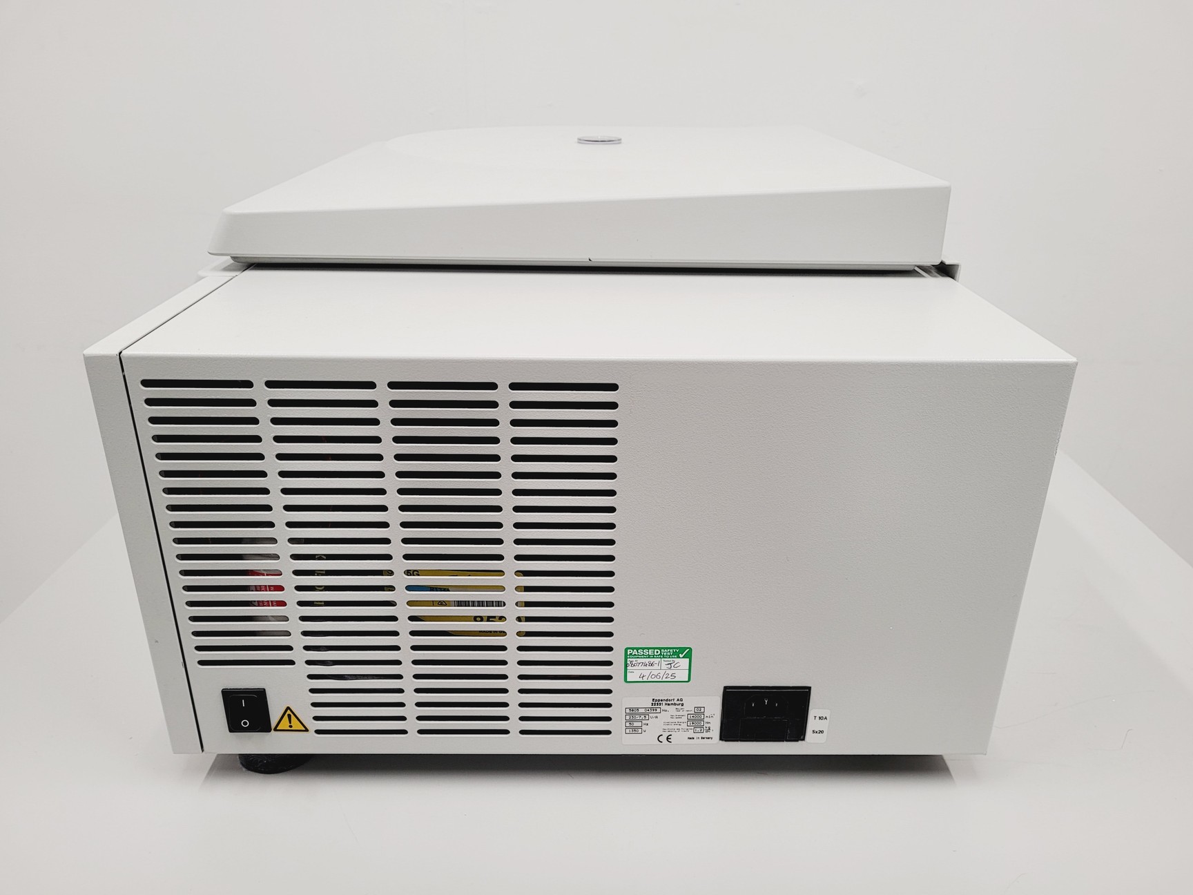 Image of Eppendorf 5804 R Benchtop Refrigerated Centrifuge With Rotor