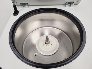 Thumbnail image of Eppendorf 5804 R Benchtop Refrigerated Centrifuge With Rotor