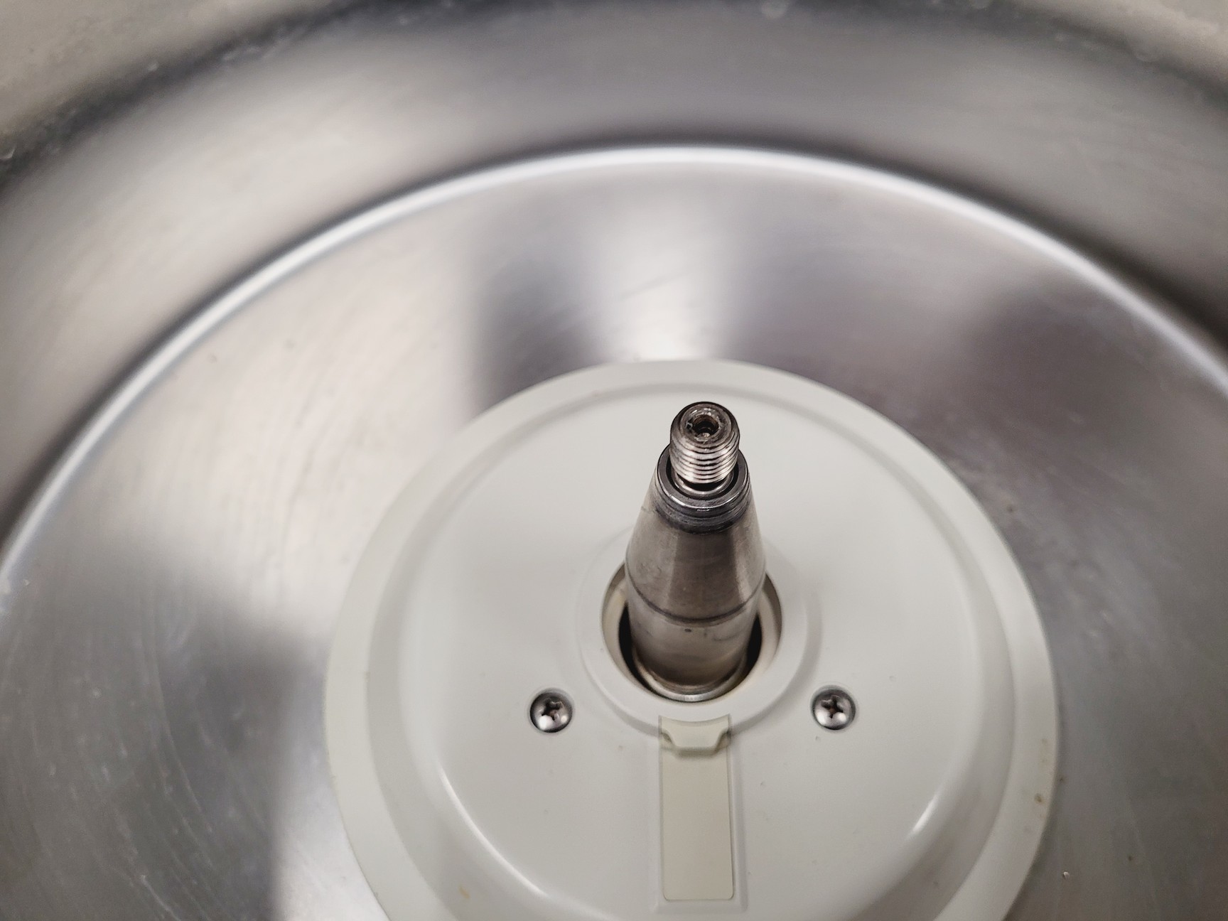 Image of Eppendorf 5804 R Benchtop Refrigerated Centrifuge With Rotor