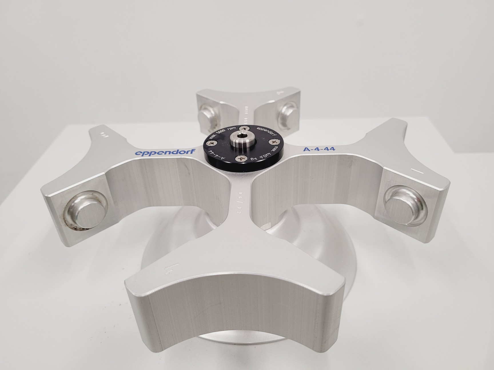 Image of Eppendorf 5804 R Benchtop Refrigerated Centrifuge With Rotor