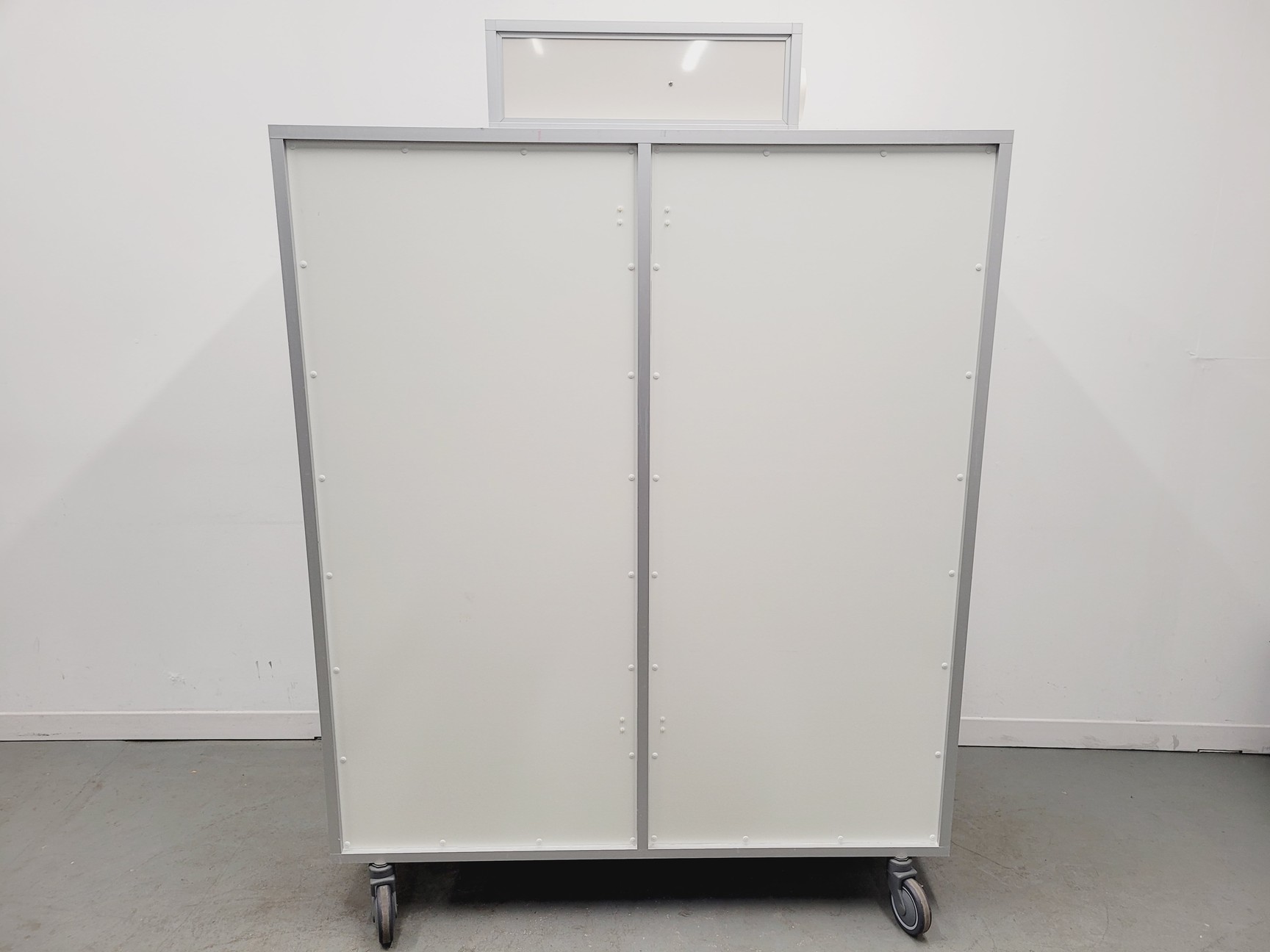Image of Scanbur Scantainer Cabinet Model 50-SCNT-1-110 - Animal Welfare Lab