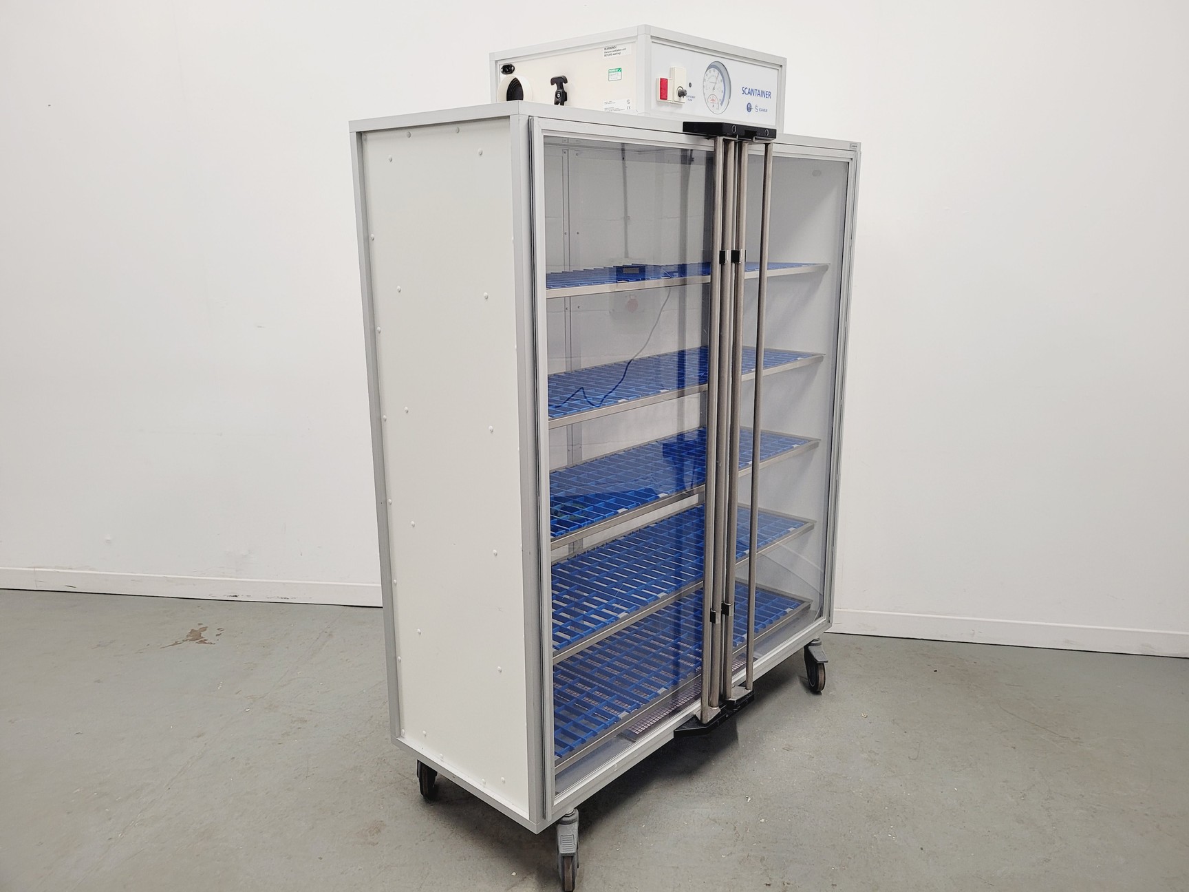 Image of Scanbur Scantainer Cabinet 50-SCNT-1-110 - Animal Welfare Lab