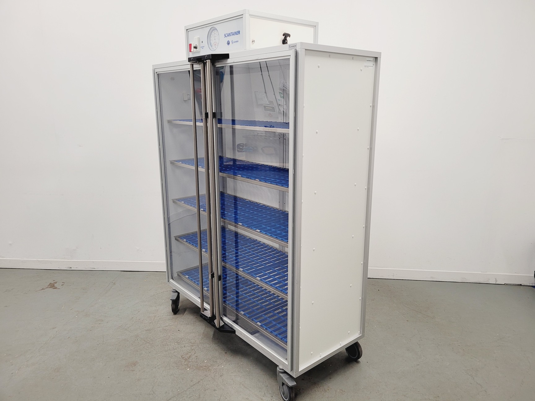 Image of Scanbur Scantainer Cabinet Model 50-SCNT-1-110 Lab Animal Welfare 