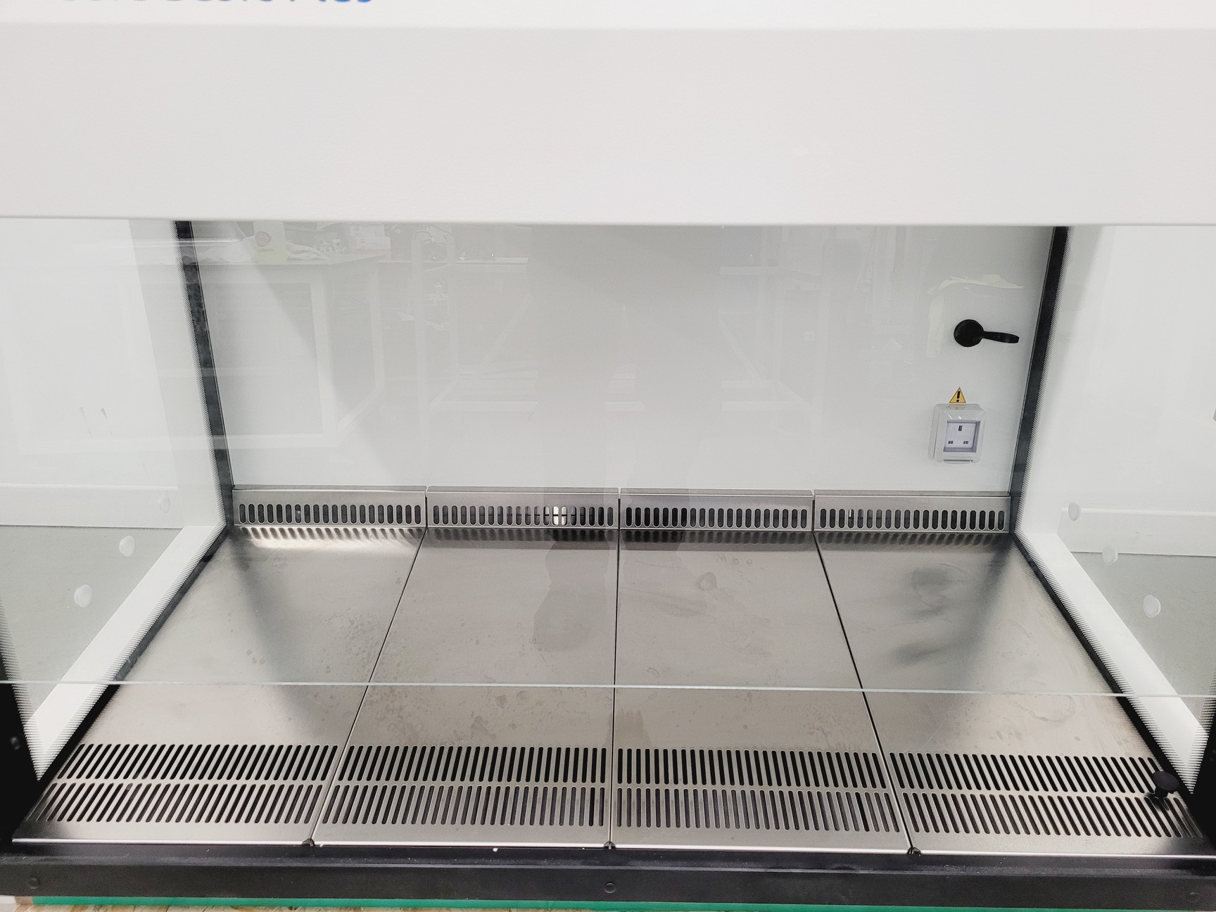 Image of Envair eco Safe Basic Plus UCS4 Class ll Safety Cabinet w/ Stand Spares/Repair