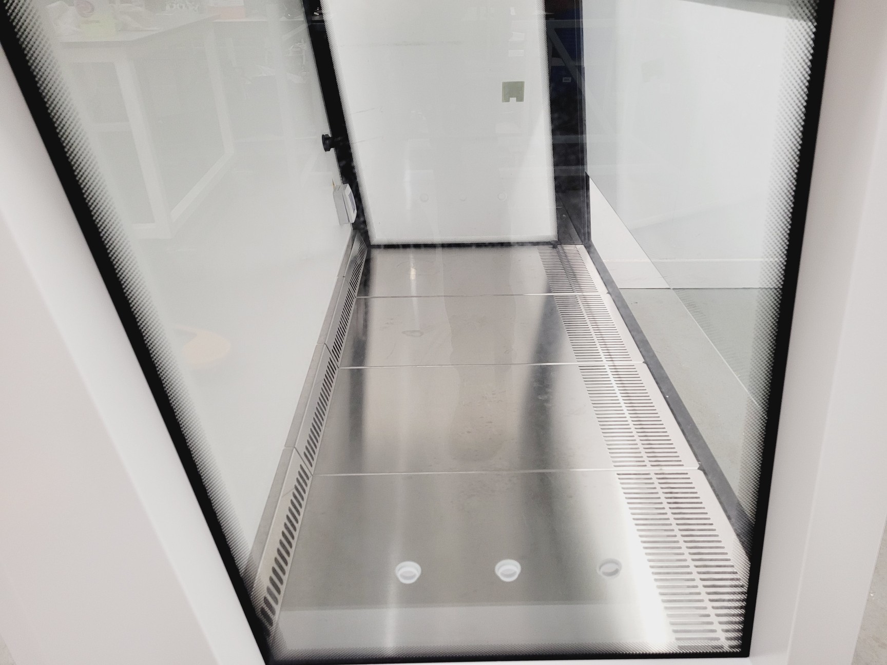 Image of Envair eco Safe Basic Plus Class ll Safety Cabinet With Stand