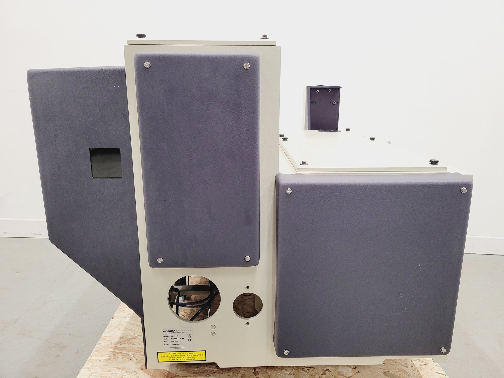 Image of Horiba T64000 Raman Spectrometer System w/ LabSpec Software - Spares/Repair Lab