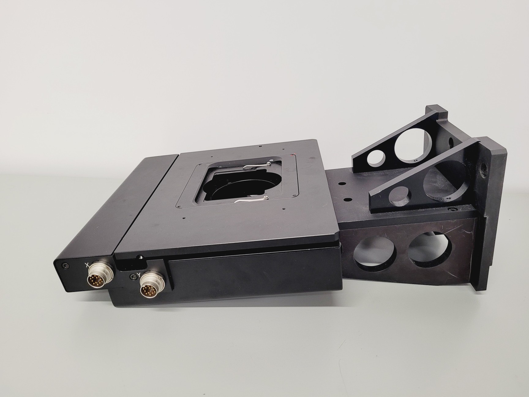Image of Horiba T64000 Raman Spectrometer System w/ LabSpec Software - Spares/Repair Lab