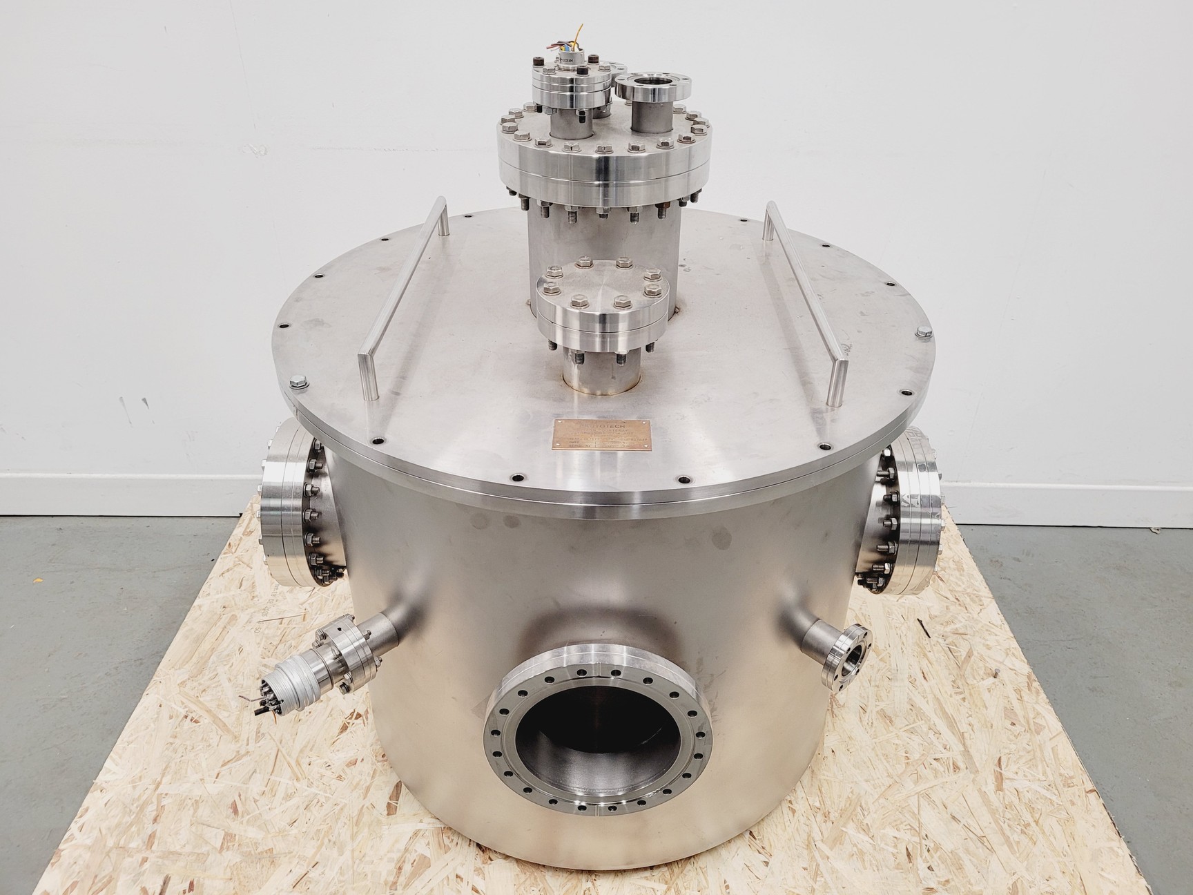 Image of Prototech Stainless Steel Vacuum Pressure Vessel with Caburn Fittings