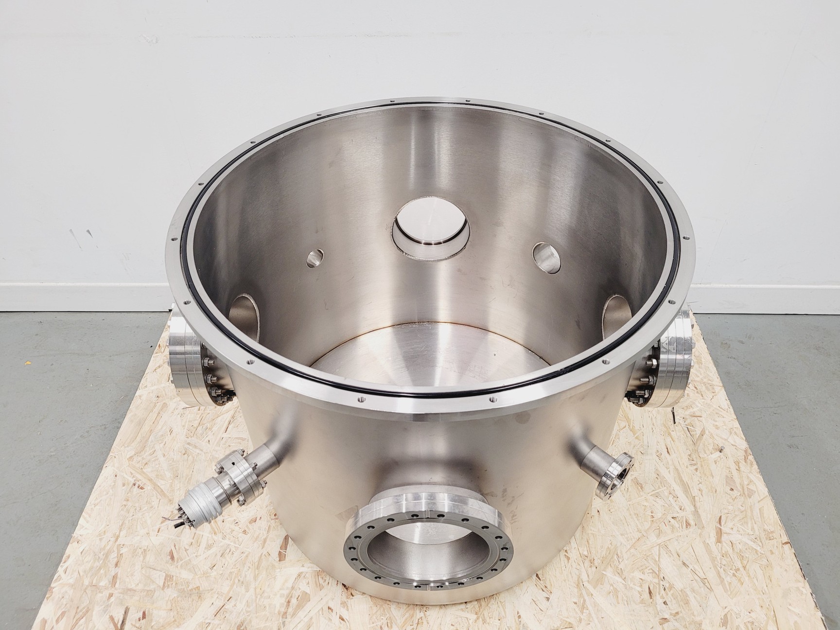 Image of Prototech Stainless Steel Vacuum Pressure Vessel with Caburn Fittings
