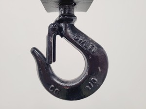 Thumbnail image of Clarke Strong-Arm Model HDC100 Engine Hoist 1000Kg Capacity