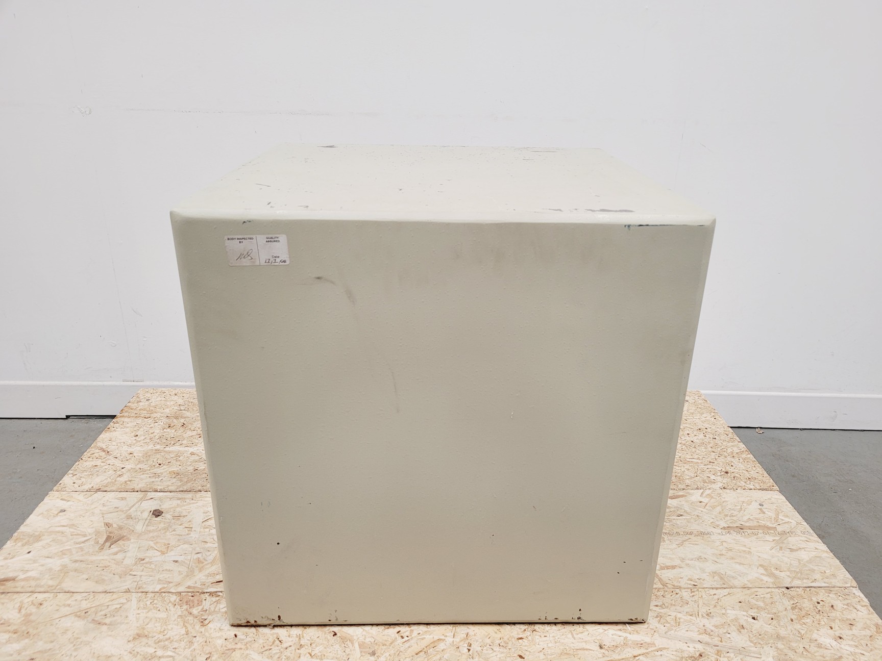 Image of Dudley Safes Ltd. Europa Grade 1 Heavy Duty Safe w/ Key