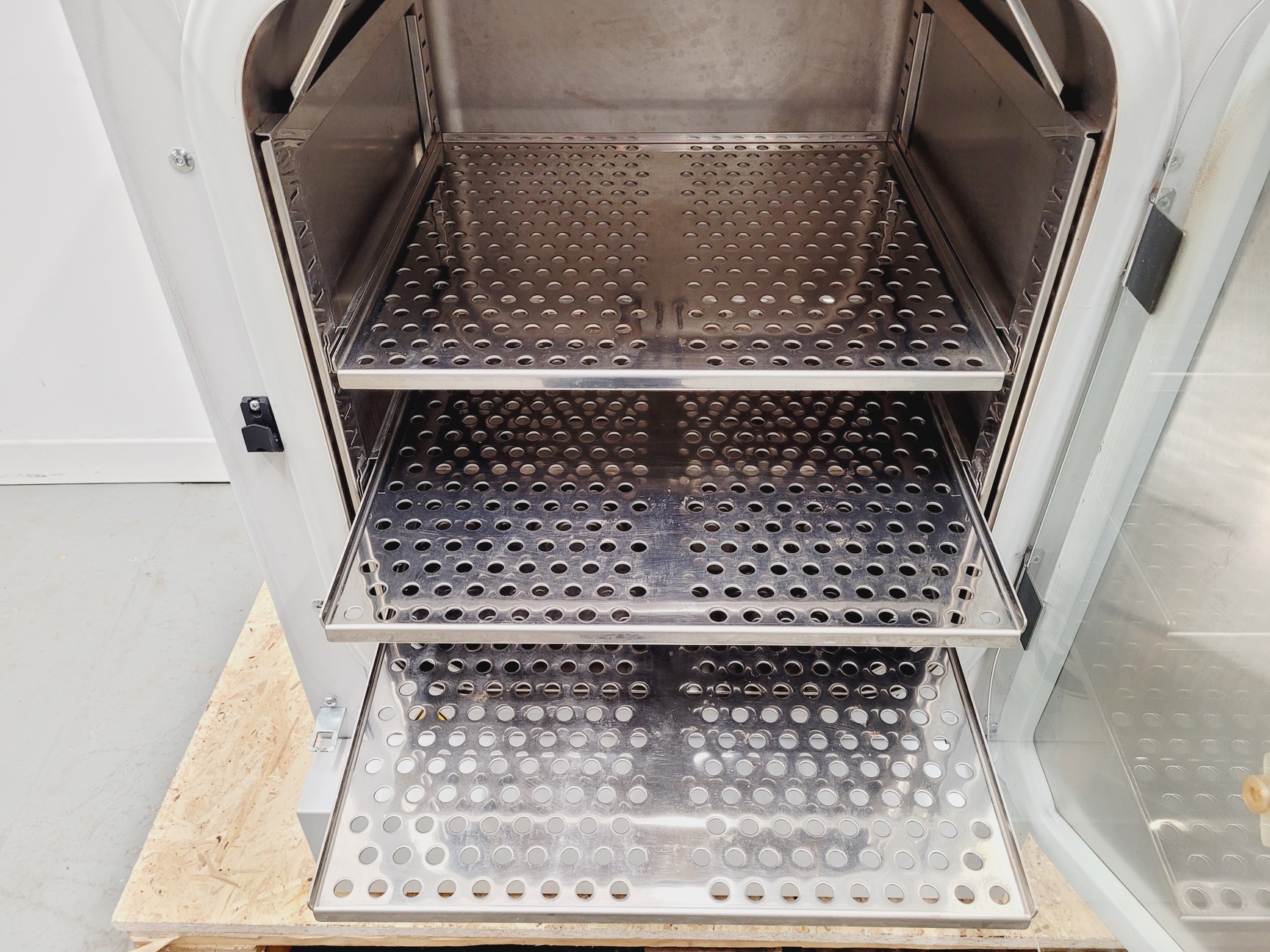 Image of Binder CB150 Laboratory CO2 Incubator -Faulty CO2 Sensor -Spares/Repair Lab