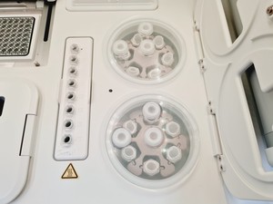 Thumbnail image of Life Technologies Ion Torrent System - Proton Semiconductor Sequencer & Ion Chef
