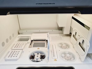 Thumbnail image of Life Technologies Ion Torrent System - Proton Semiconductor Sequencer & Ion Chef