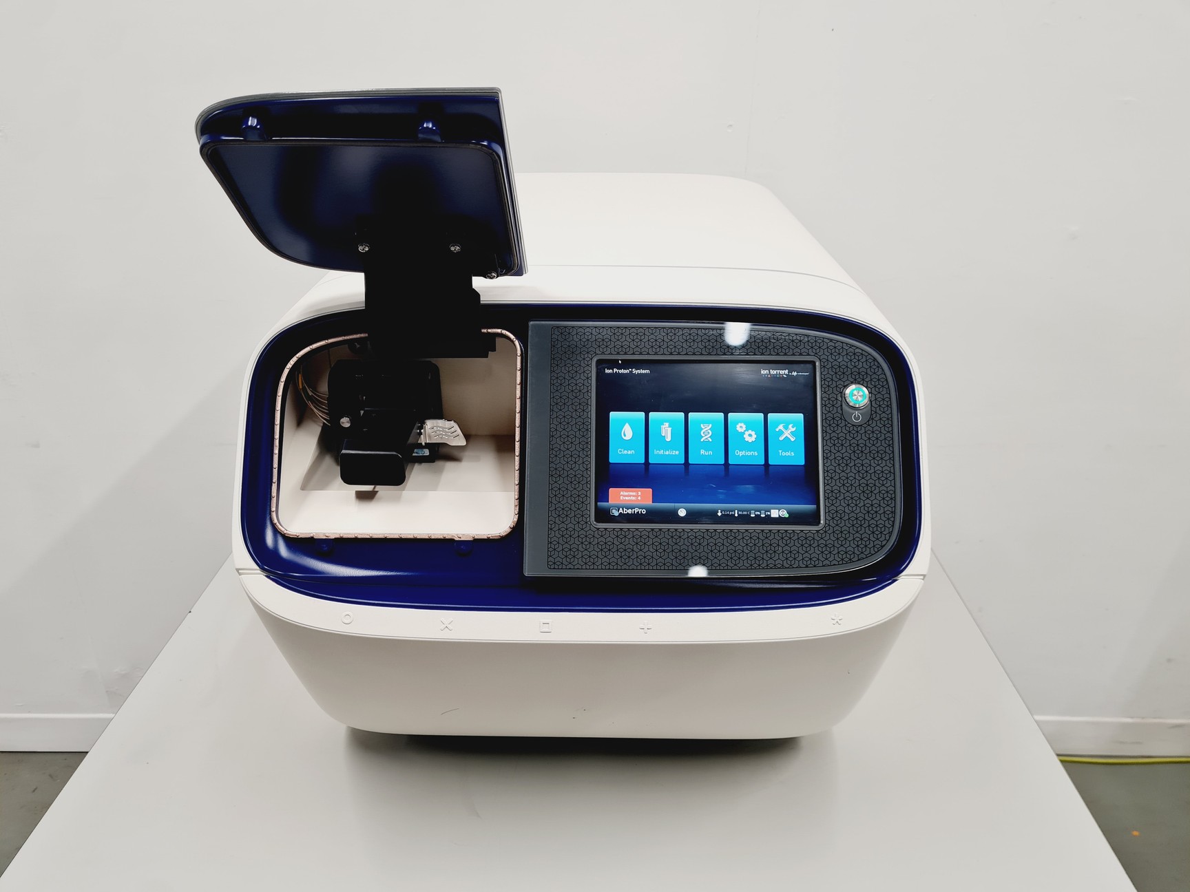 Image of Life Technologies Ion Torrent System - Proton Semiconductor Sequencer & Ion Chef