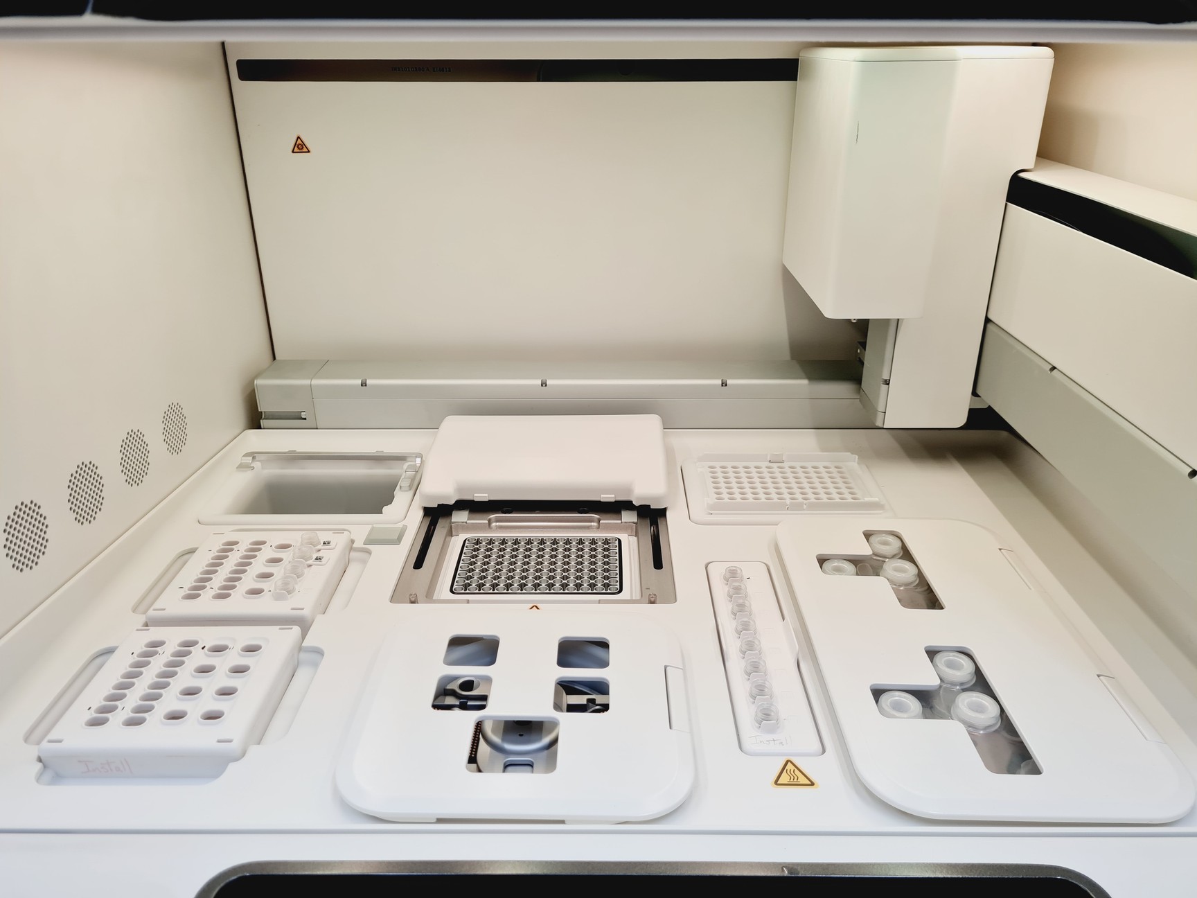Image of Life Technologies Ion Torrent System - Proton Semiconductor Sequencer & Ion Chef