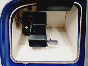 Thumbnail image of Life Technologies Ion Torrent System - Proton Semiconductor Sequencer & Ion Chef