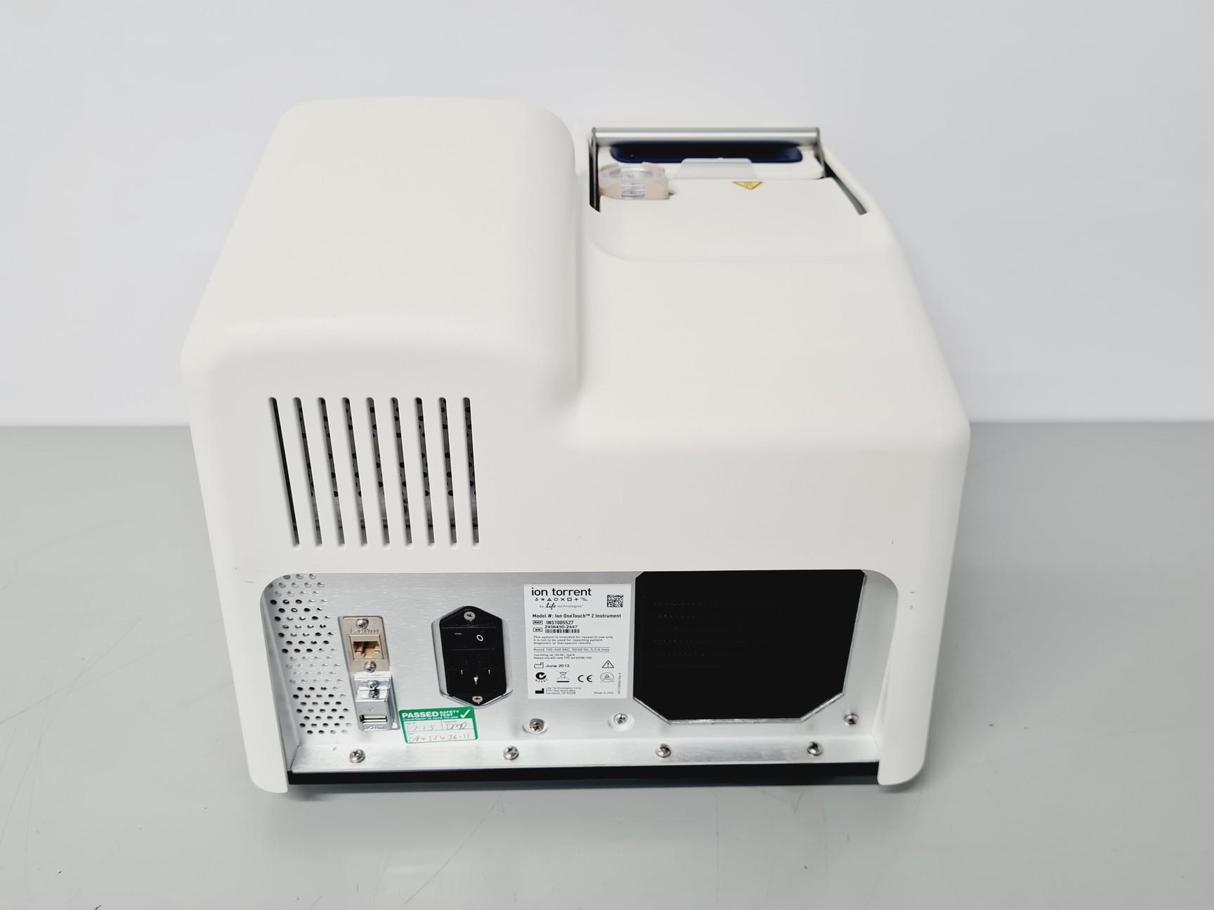Image of Life Technologies Ion Torrent System - Proton Semiconductor Sequencer & Ion Chef