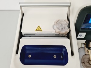 Thumbnail image of Life Technologies Ion Torrent System - Proton Semiconductor Sequencer & Ion Chef