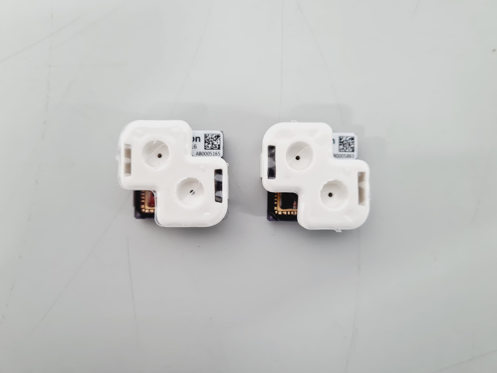 Image of Life Technologies Ion Torrent System - Proton Semiconductor Sequencer & Ion Chef