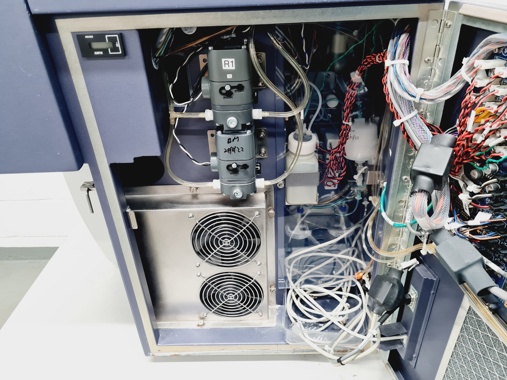 Image of BD FACSCanto II Flow Cytometer with Fluidics Cart, PC, Software & Accessories 