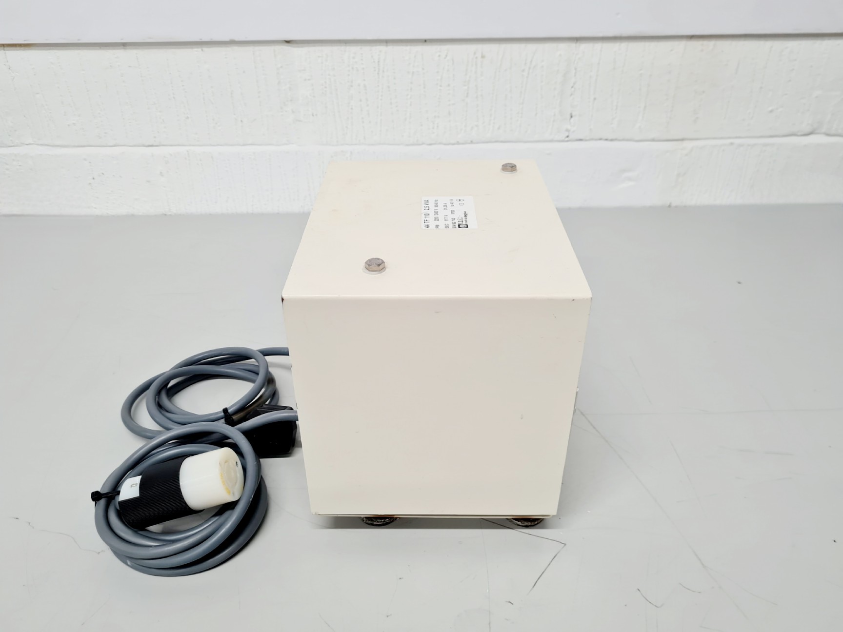 Image of Beckton Dickson BD FACSCalibur Flow Cytometer - Spares/Repair Lab