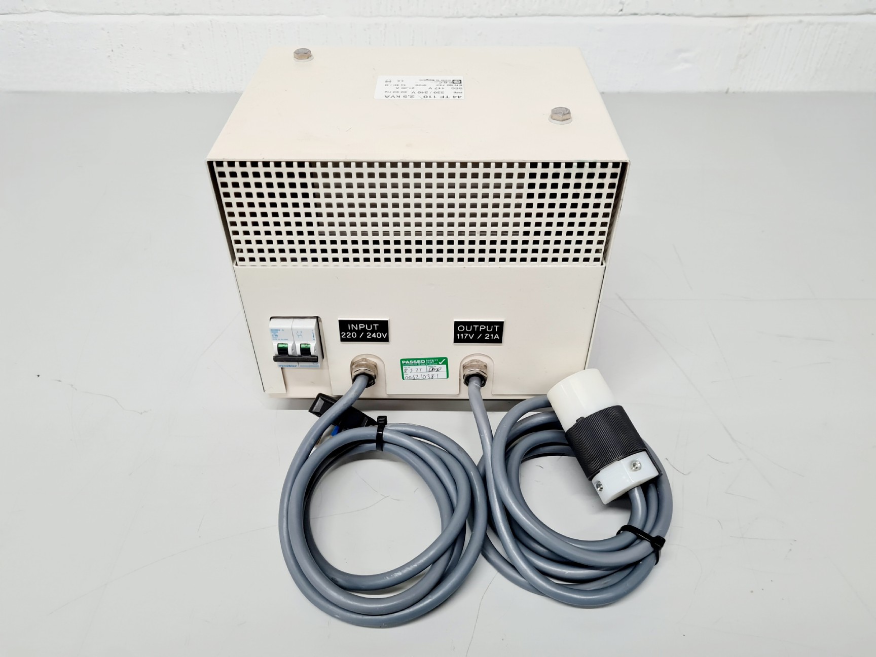 Image of Beckton Dickson BD FACSCalibur Flow Cytometer - Spares/Repair Lab
