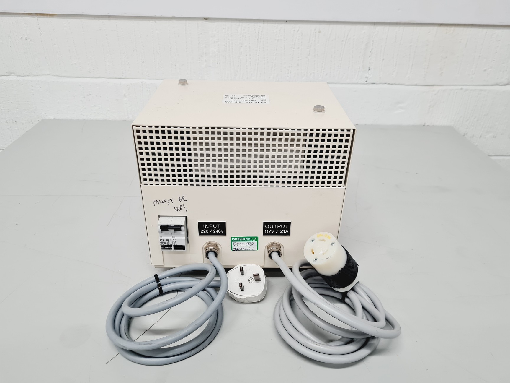 Image of Beckton Dickson BD FACSCalibur Flow Cytometer w/ BD Transformer Lab