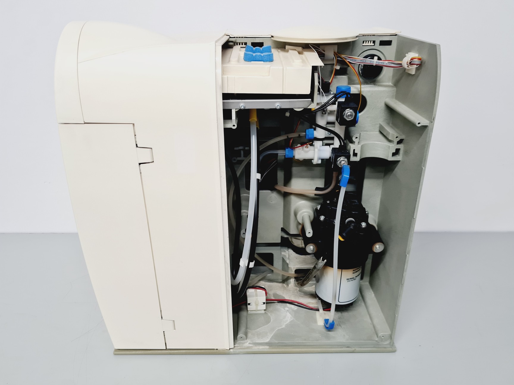 Image of Millipore Elix 5 Water Purification System Lab
