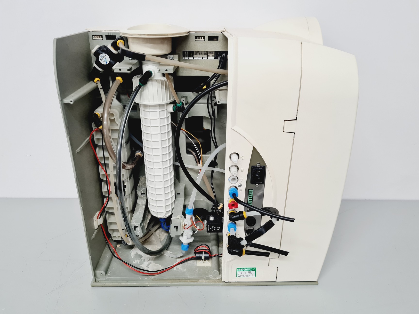 Image of Millipore Elix 5 Water Purification System Lab