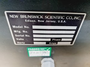 Thumbnail image of New Brunswick Scientific Co G-25 Shaking Incubator Lab
